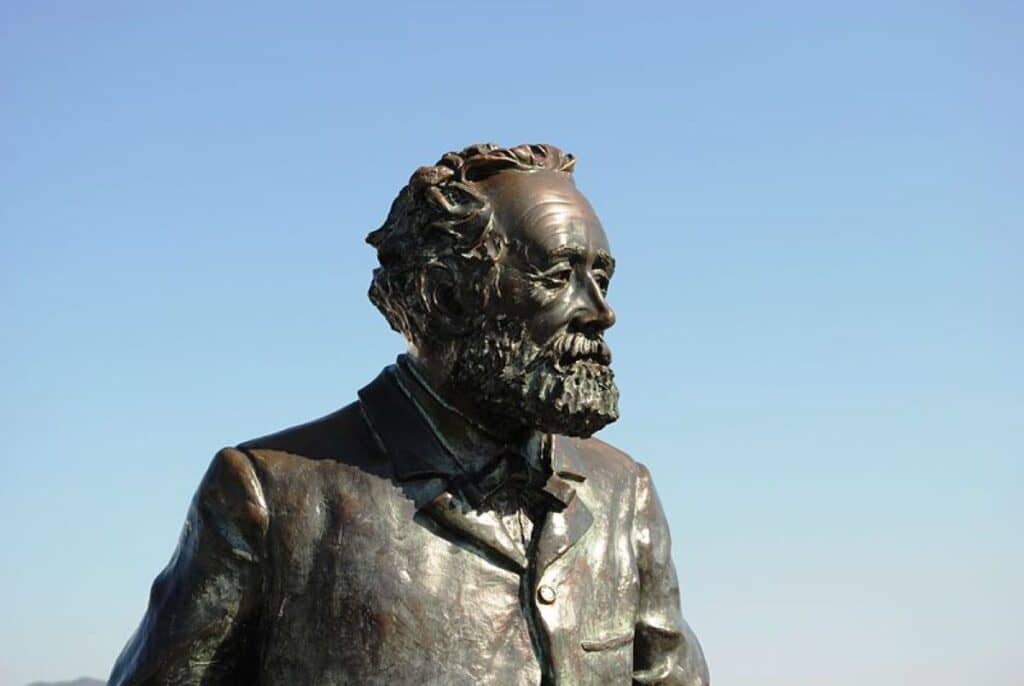 Monument of Jules Verne