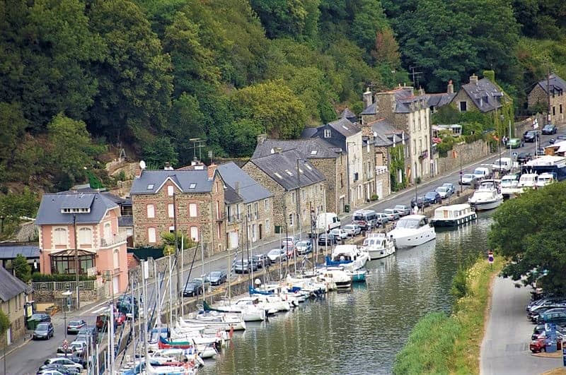 Dinan Port